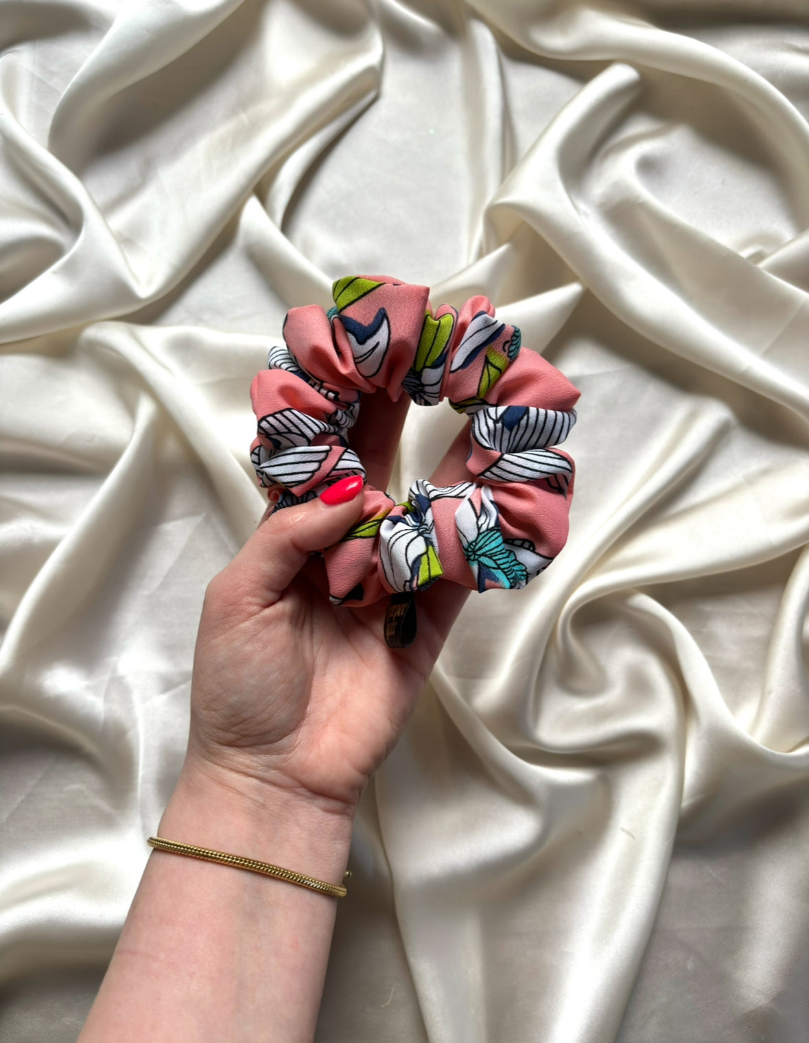 Caprice Skinny Scrunchie