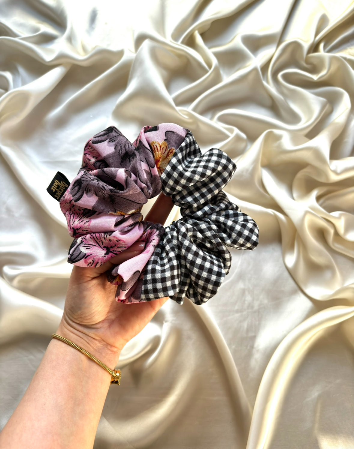 Theodora / Monochrome Check XL Scrunchie