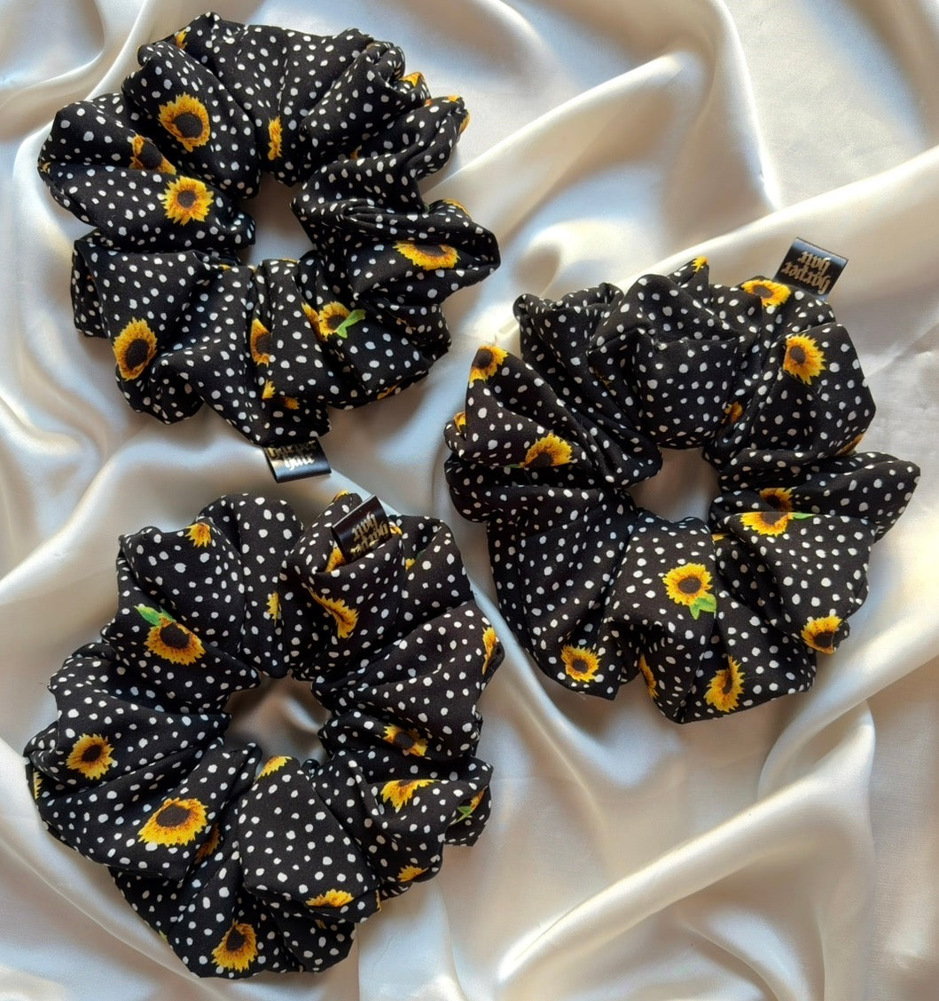 Spotty Sunflower XL Scrunchie