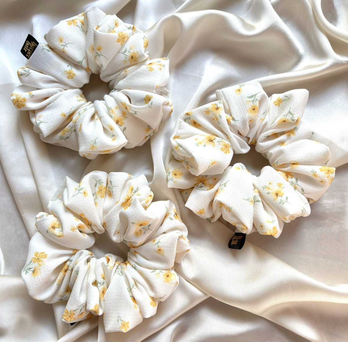 Cecilia XL Scrunchie