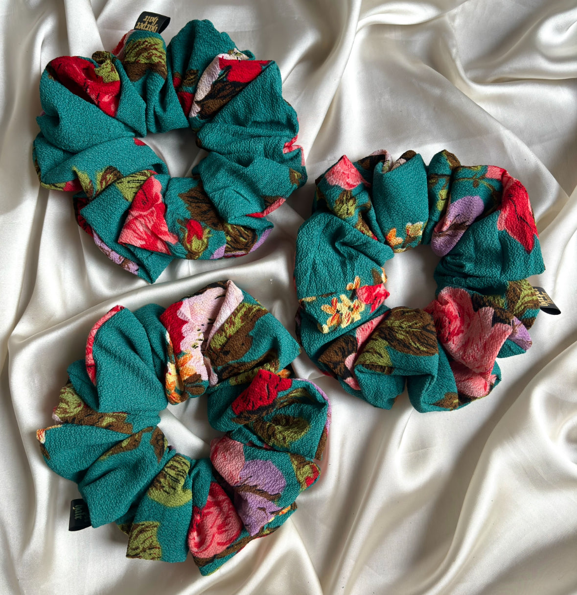 Lydia XL Scrunchie