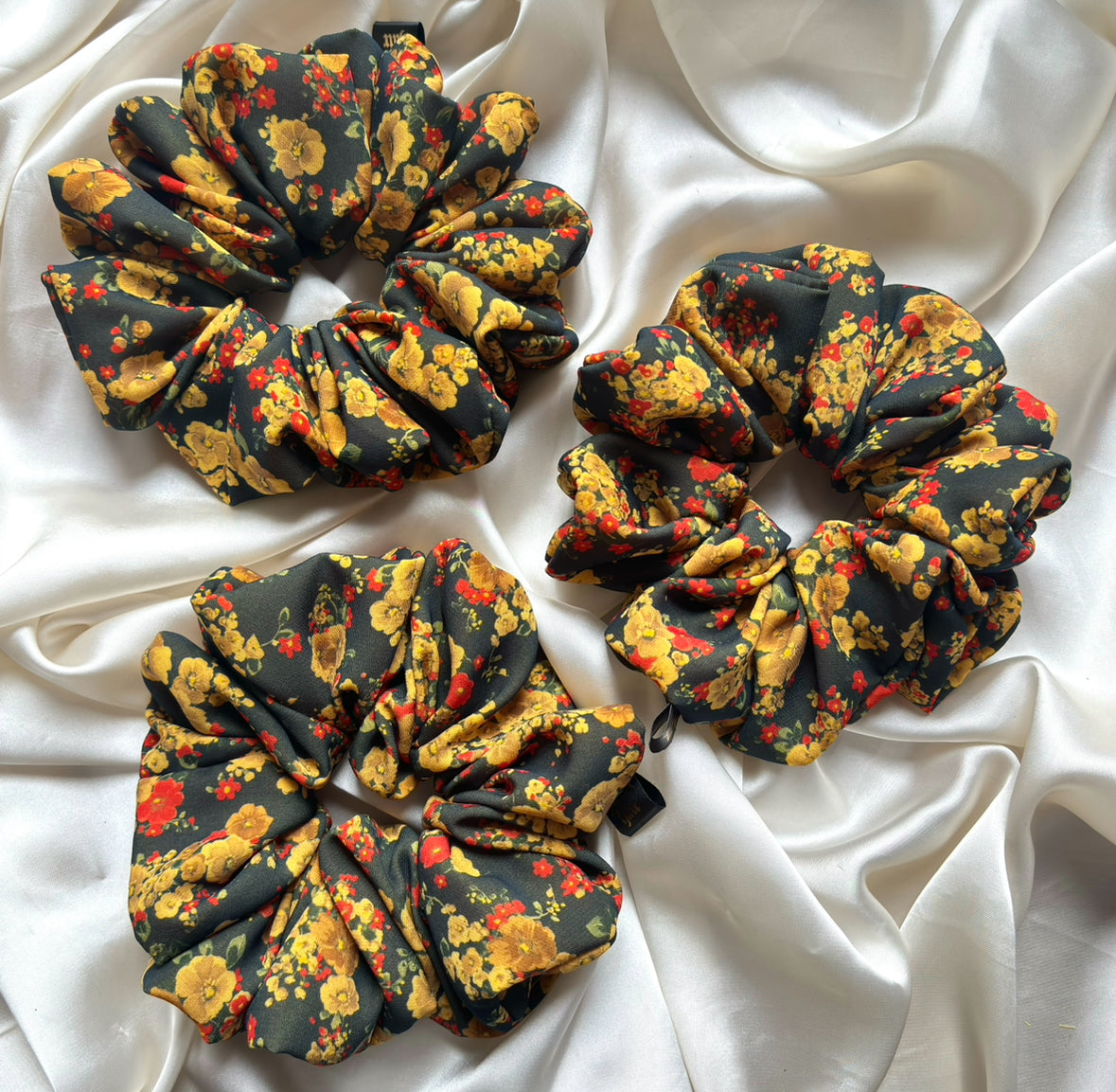 Frankie XL Scrunchie