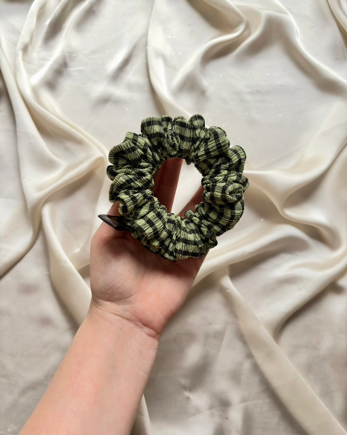 Gwen Skinny Scrunchie