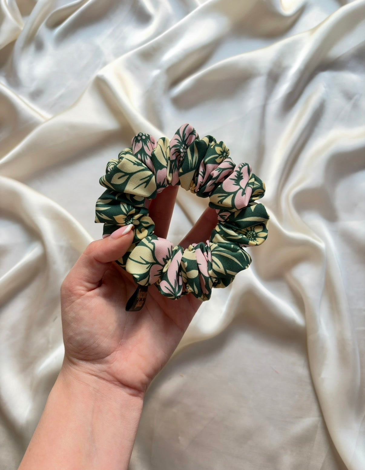 Eugene Skinny Scrunchie