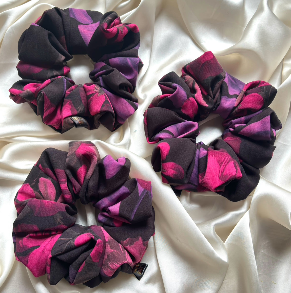 Stella XL Scrunchie