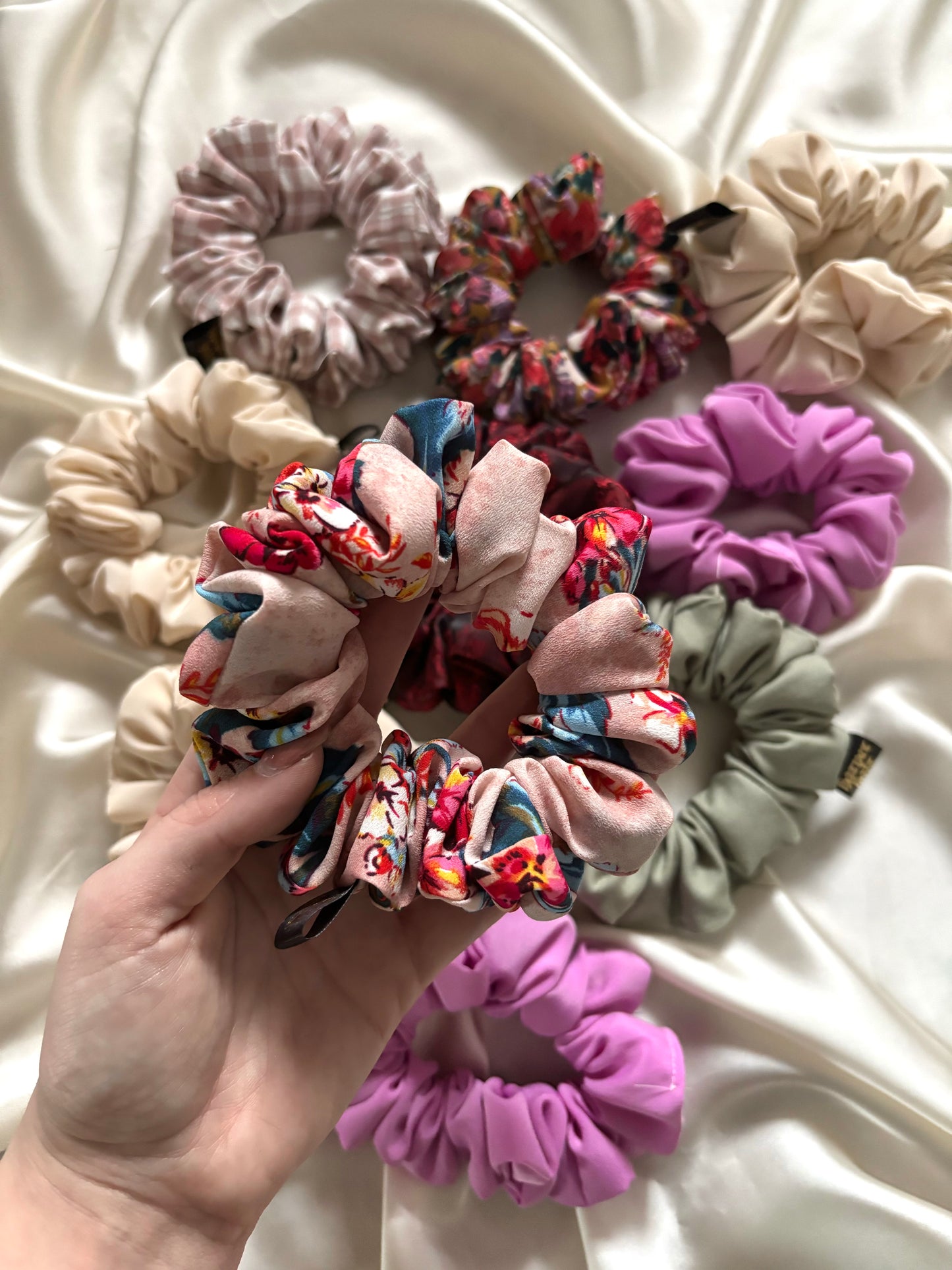 Dahlia Skinny Scrunchie