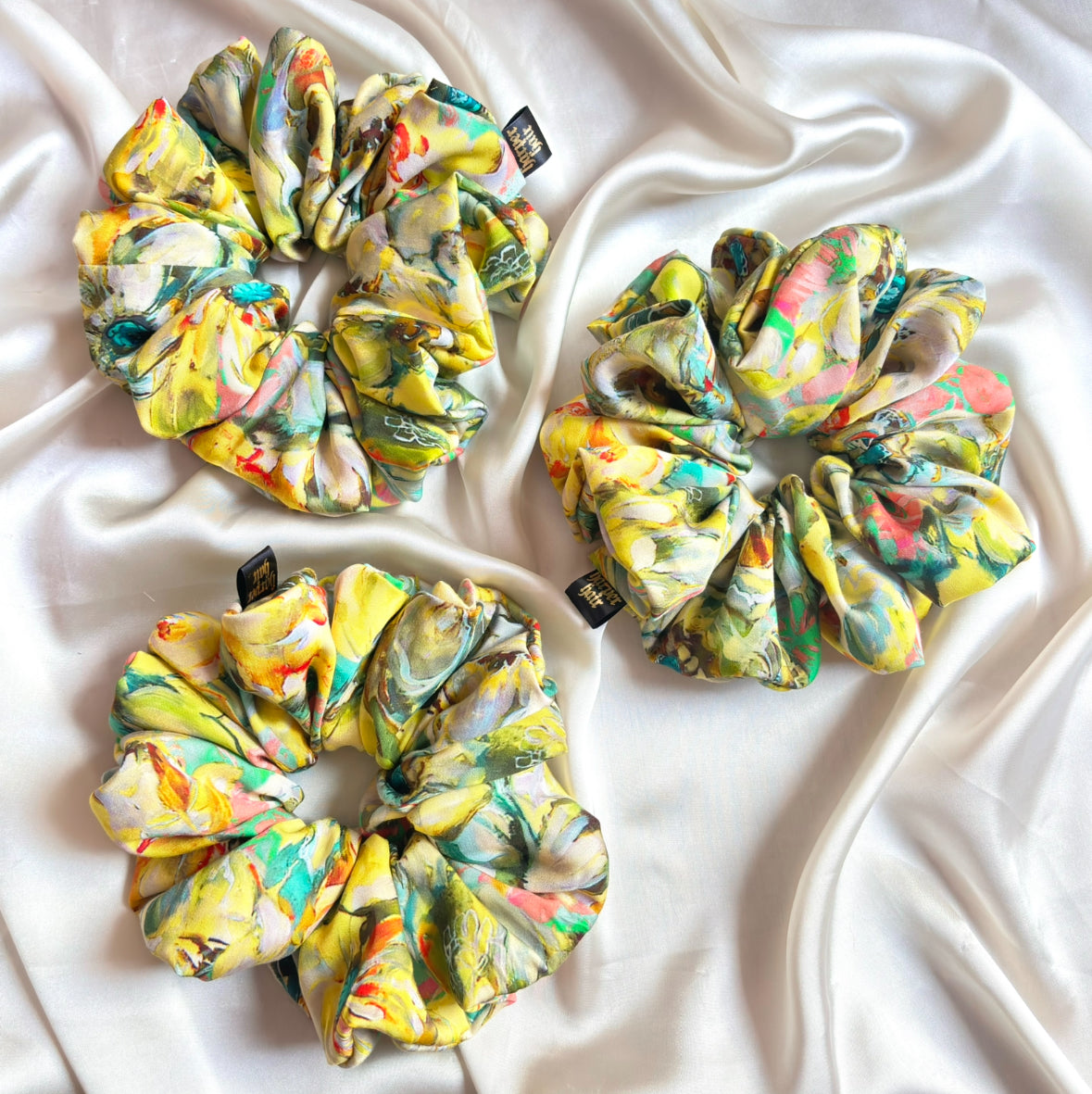 Citrus Meadow XL Scrunchie
