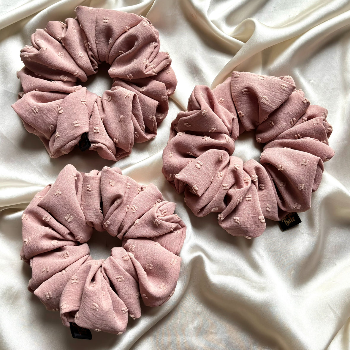 Dolly XL Scrunchie