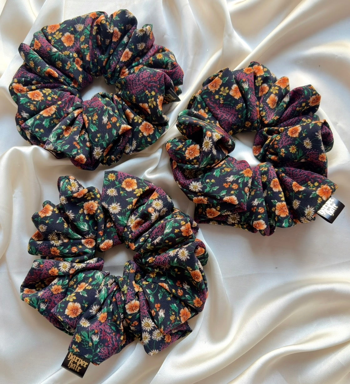 Harper Autumn 26 XL Scrunchie