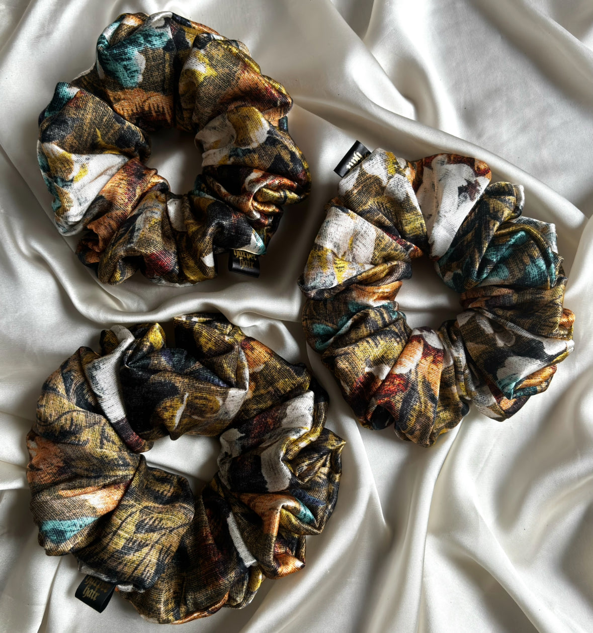 Tuscany XL Scrunchie