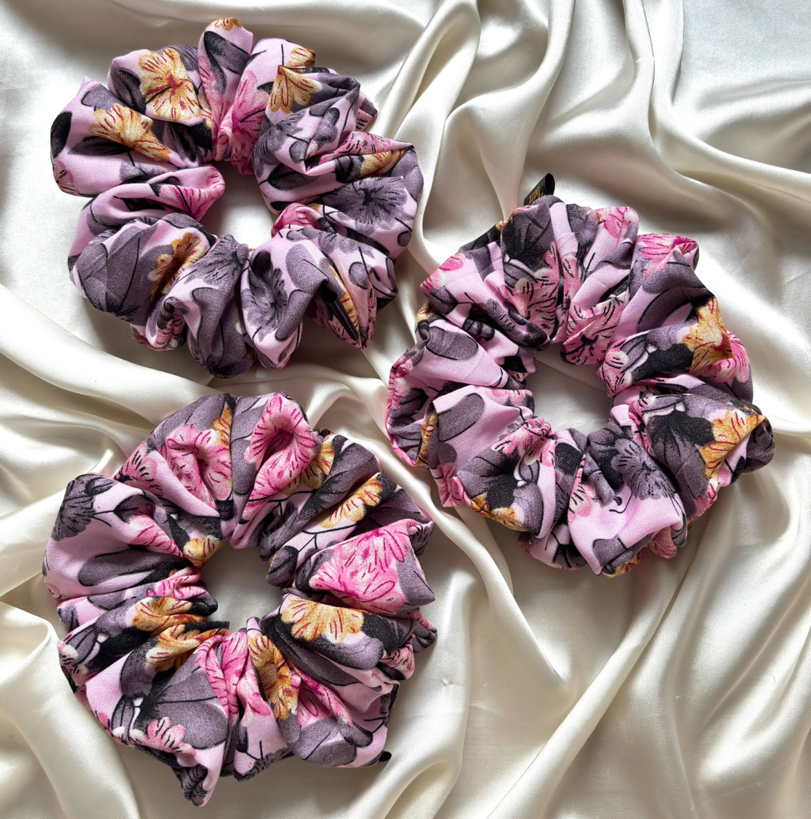 Theodora XL Scrunchie