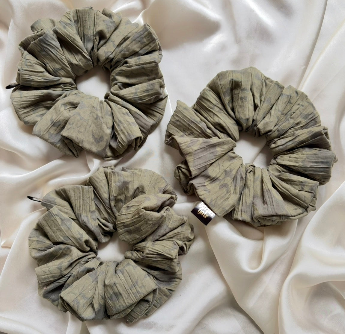 Iris XL Scrunchie