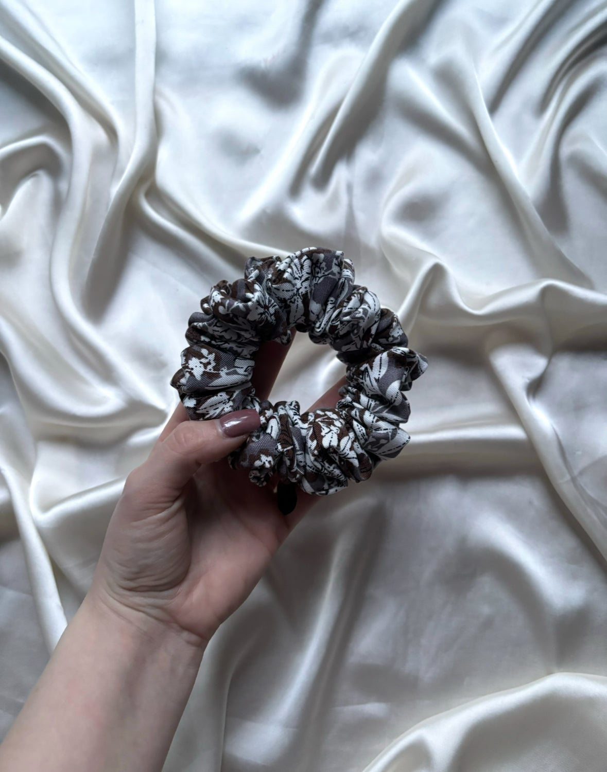 Chantilly Skinny Scrunchie