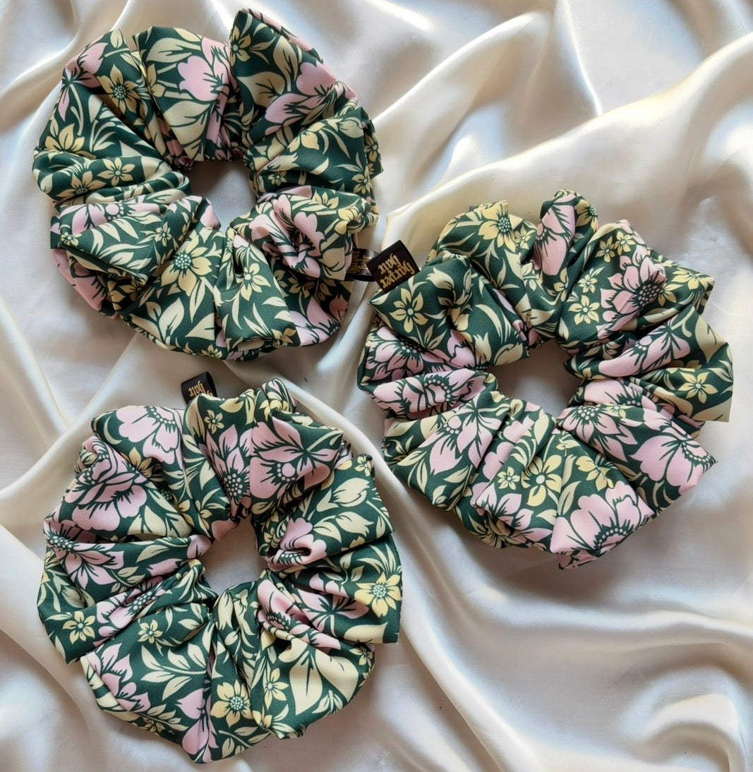Eugene XL Scrunchie