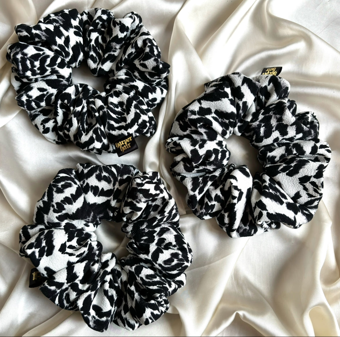 Monochrome Leopard XL Scrunchie