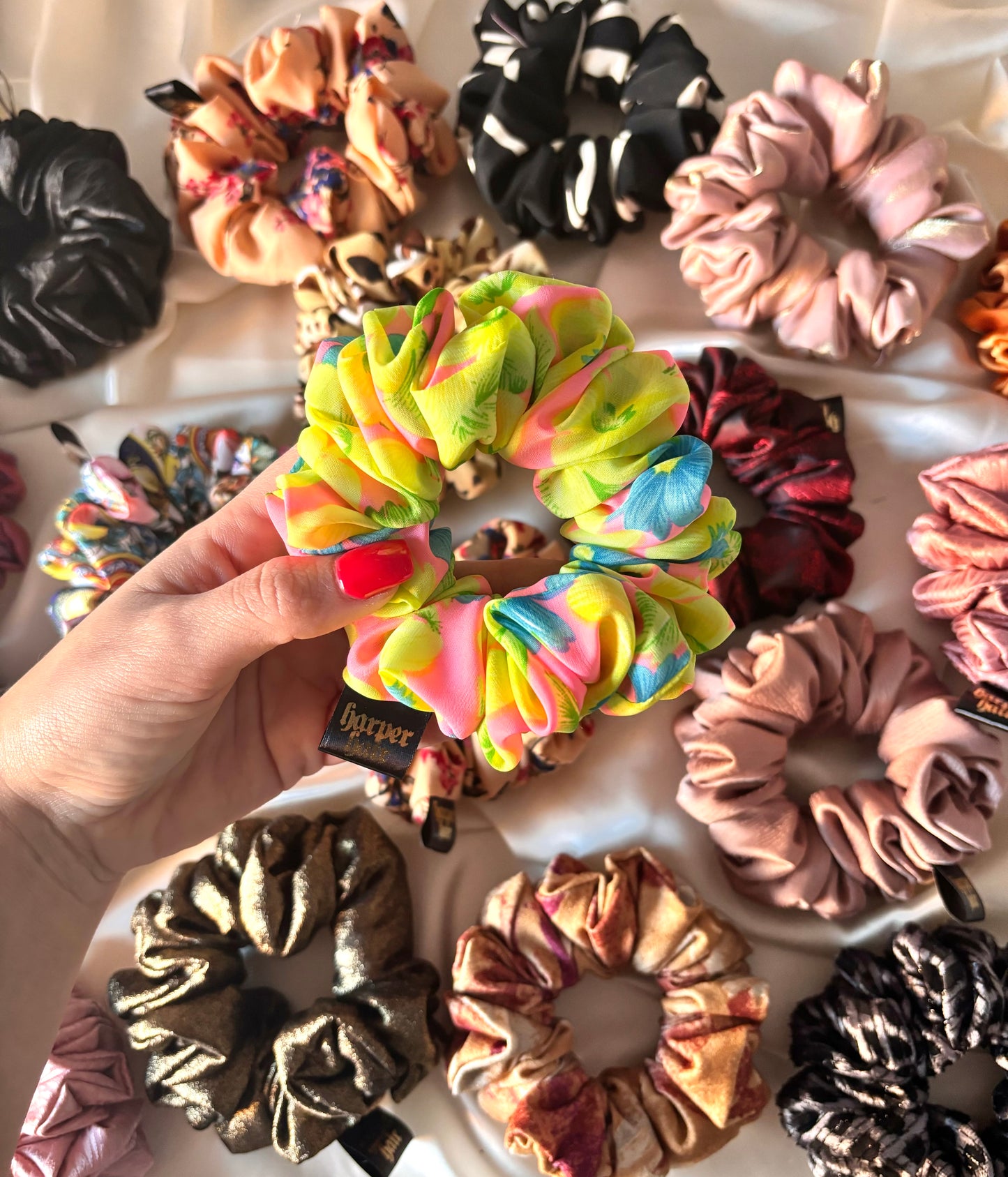 Miracle Skinny Scrunchie