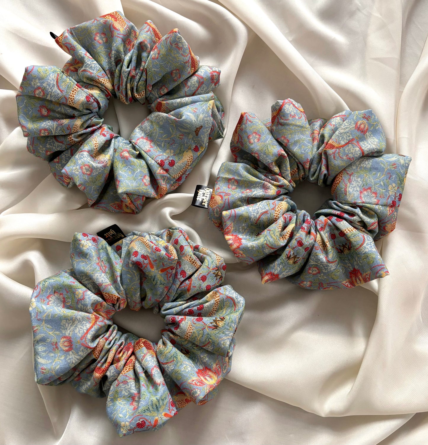 Loretta Scrunchie