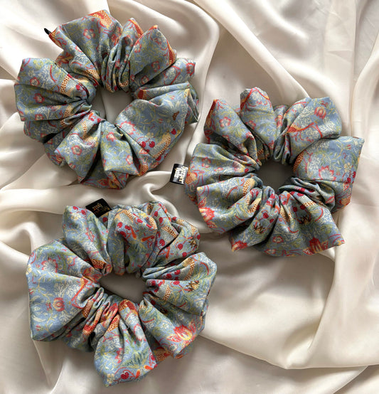 Loretta Scrunchie