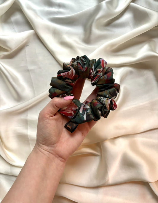 Amora Skinny Scrunchie