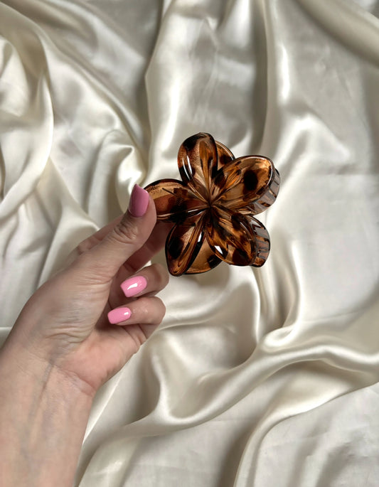 Tortoise Flower Clip