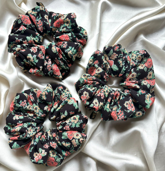 Betty XL Scrunchie