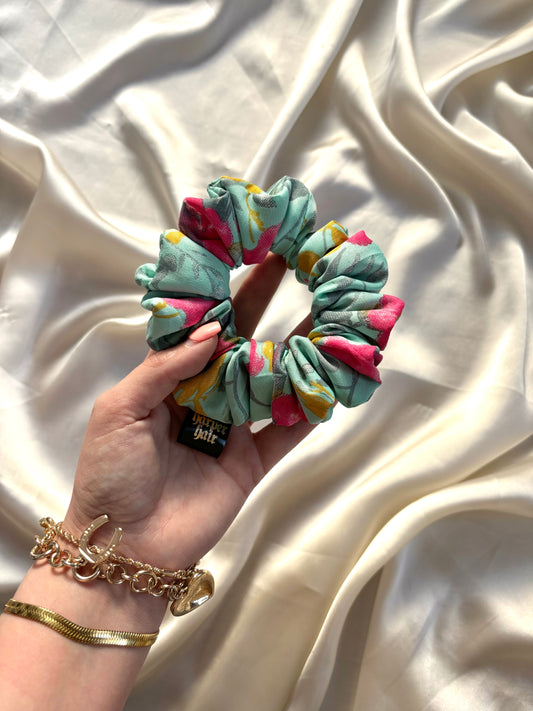 Vesta Skinny Scrunchie