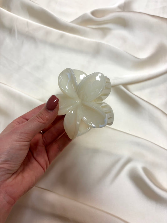 Ivory Marble Flower Clip