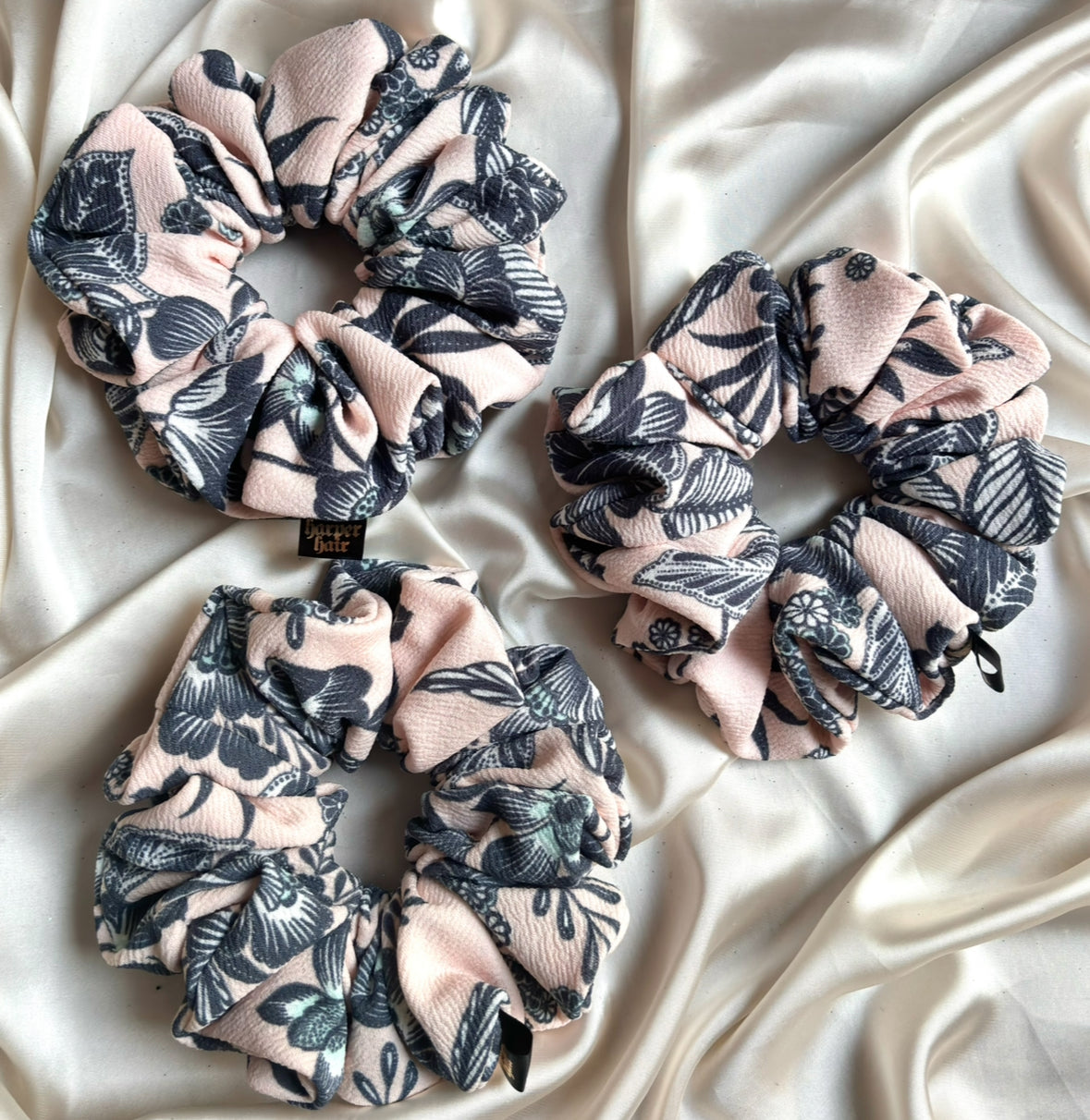 Kelby XL Scrunchie