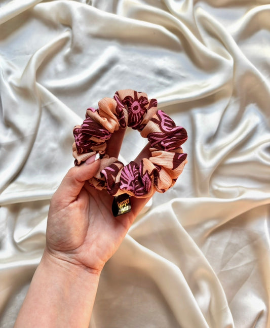 Brogan Skinny Scrunchie