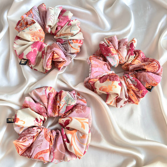 Poblenou Scrunchie