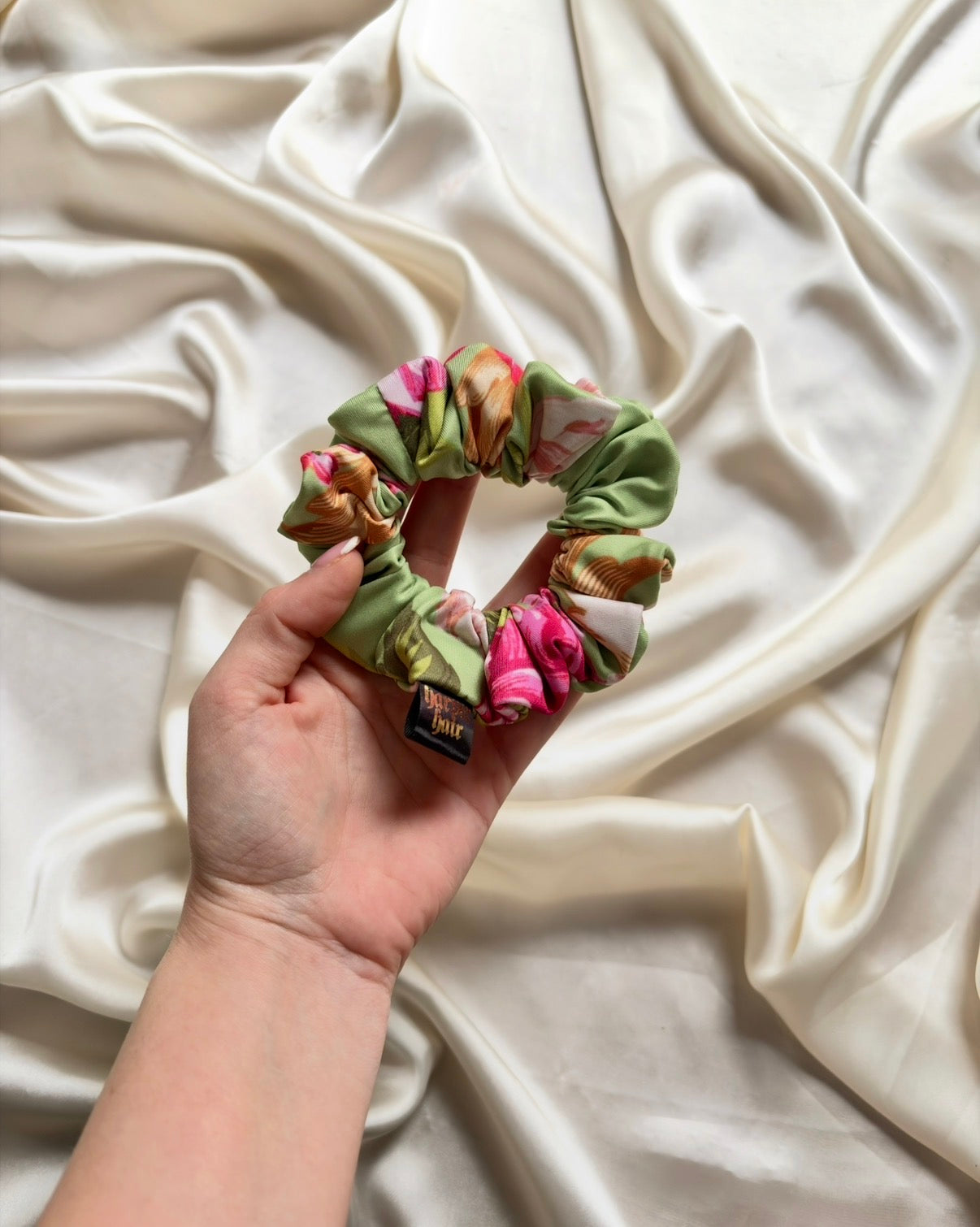 Nyla Skinny Scrunchie
