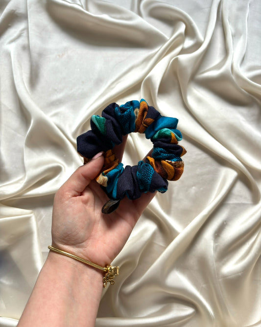 Isla Skinny Scrunchie