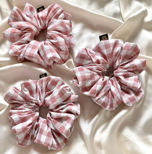 Rosey Picnic Scrunchie