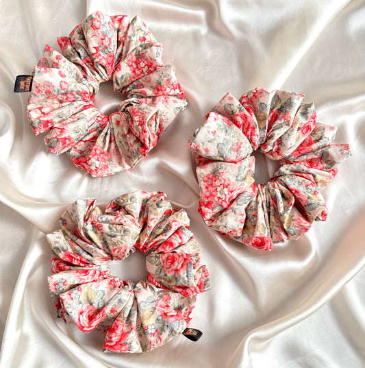 Rita Scrunchie