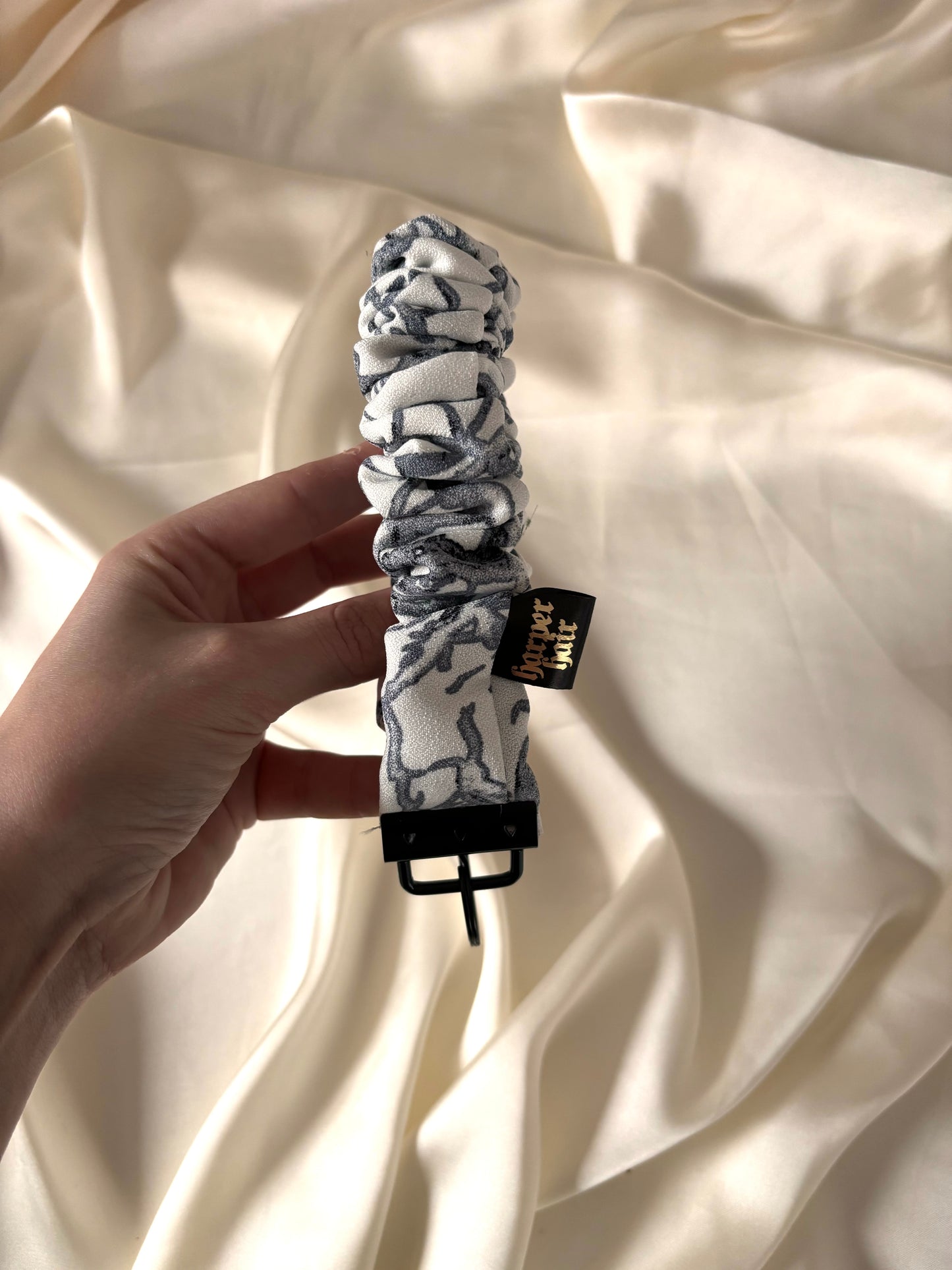 Ice Quartz Scrunch-Key