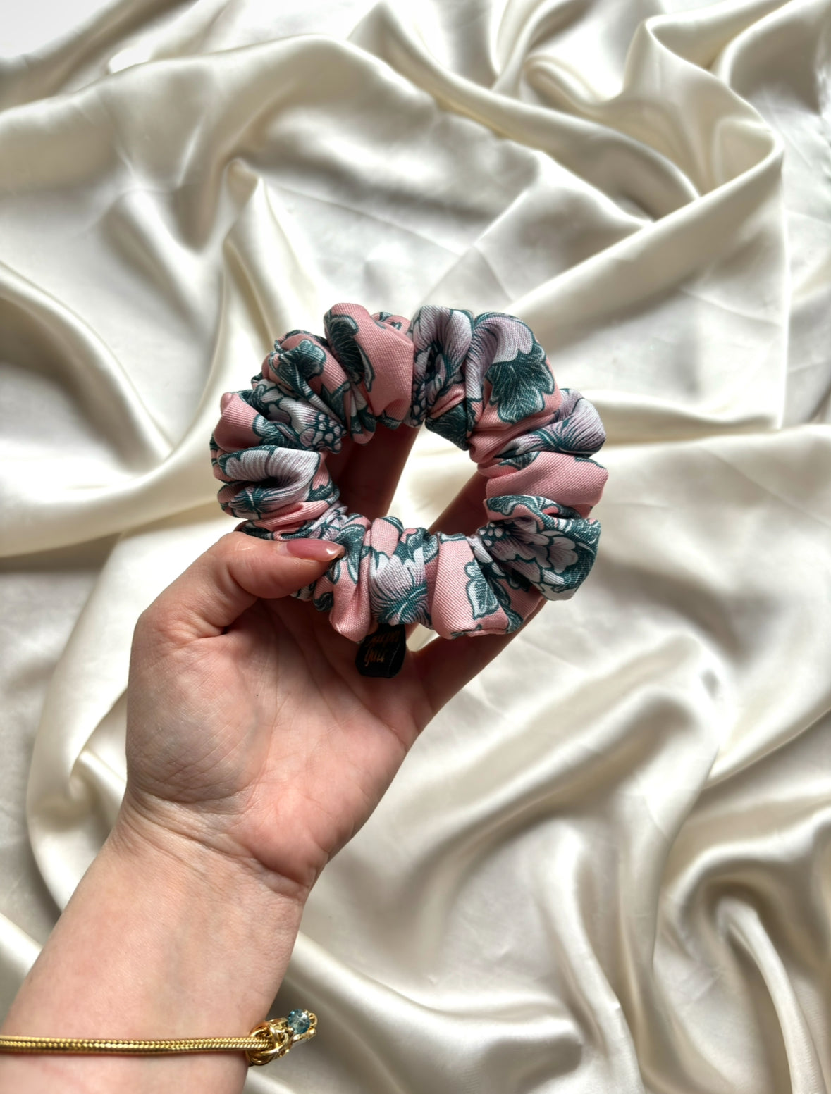 Huntley Skinny Scrunchie