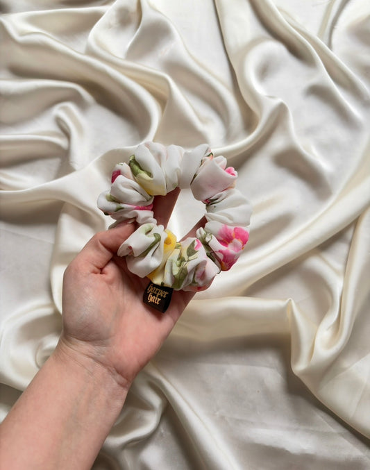 Zoe Skinny Scrunchie