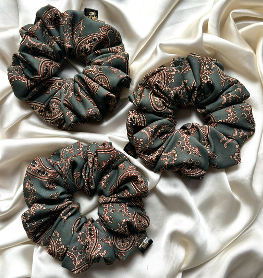 Claudia XL Scrunchie