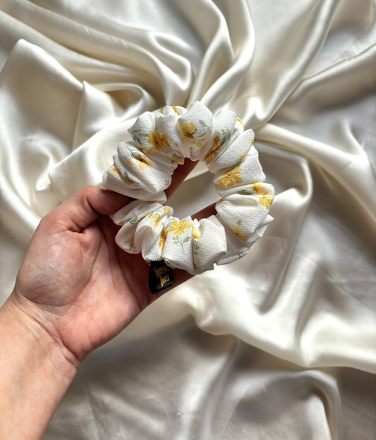 Cecilia Skinny Scrunchie