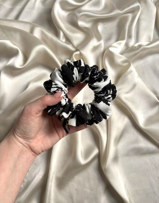 Kimmy Skinny Scrunchie