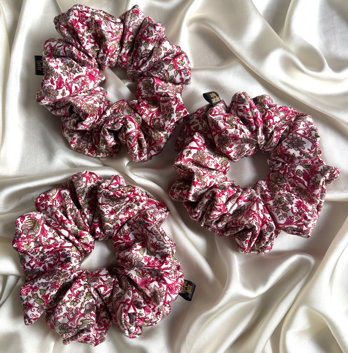 Claudette XL Scrunchie