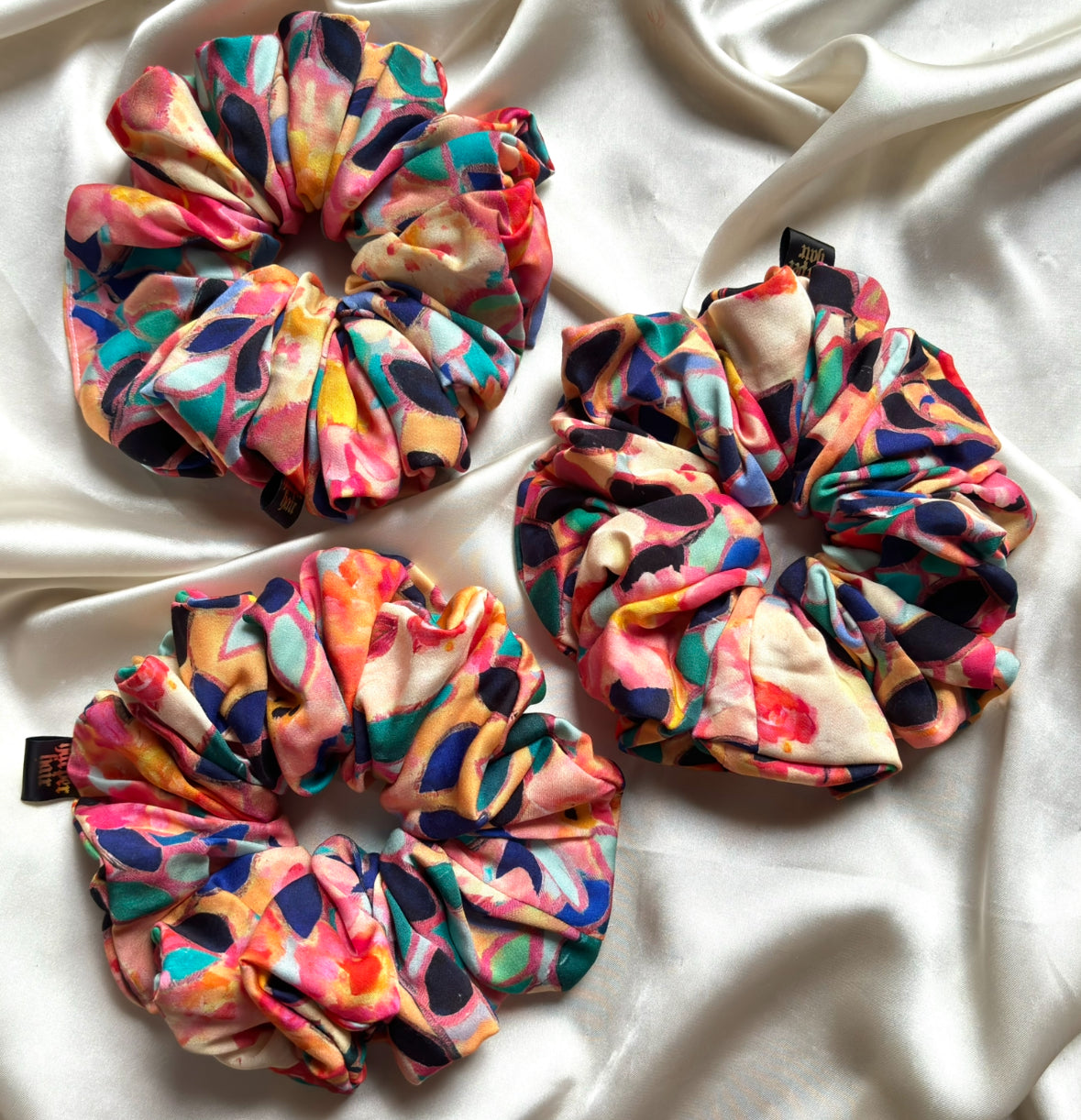 Tate XL Scrunchie