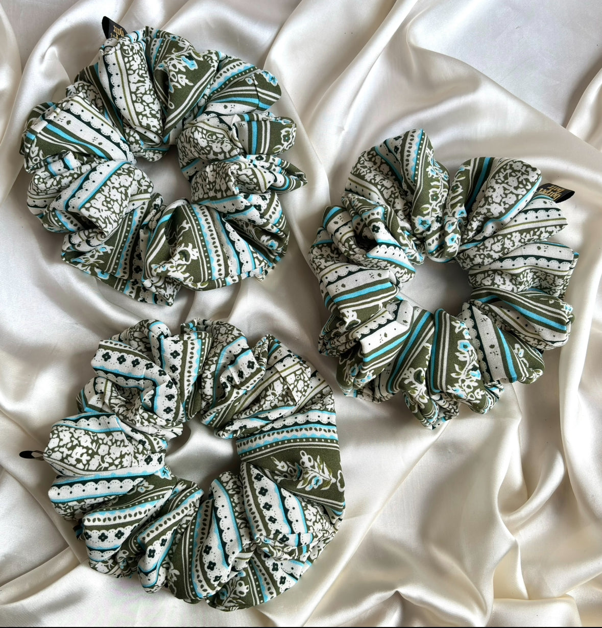 Olive Trellis XL Scrunchie