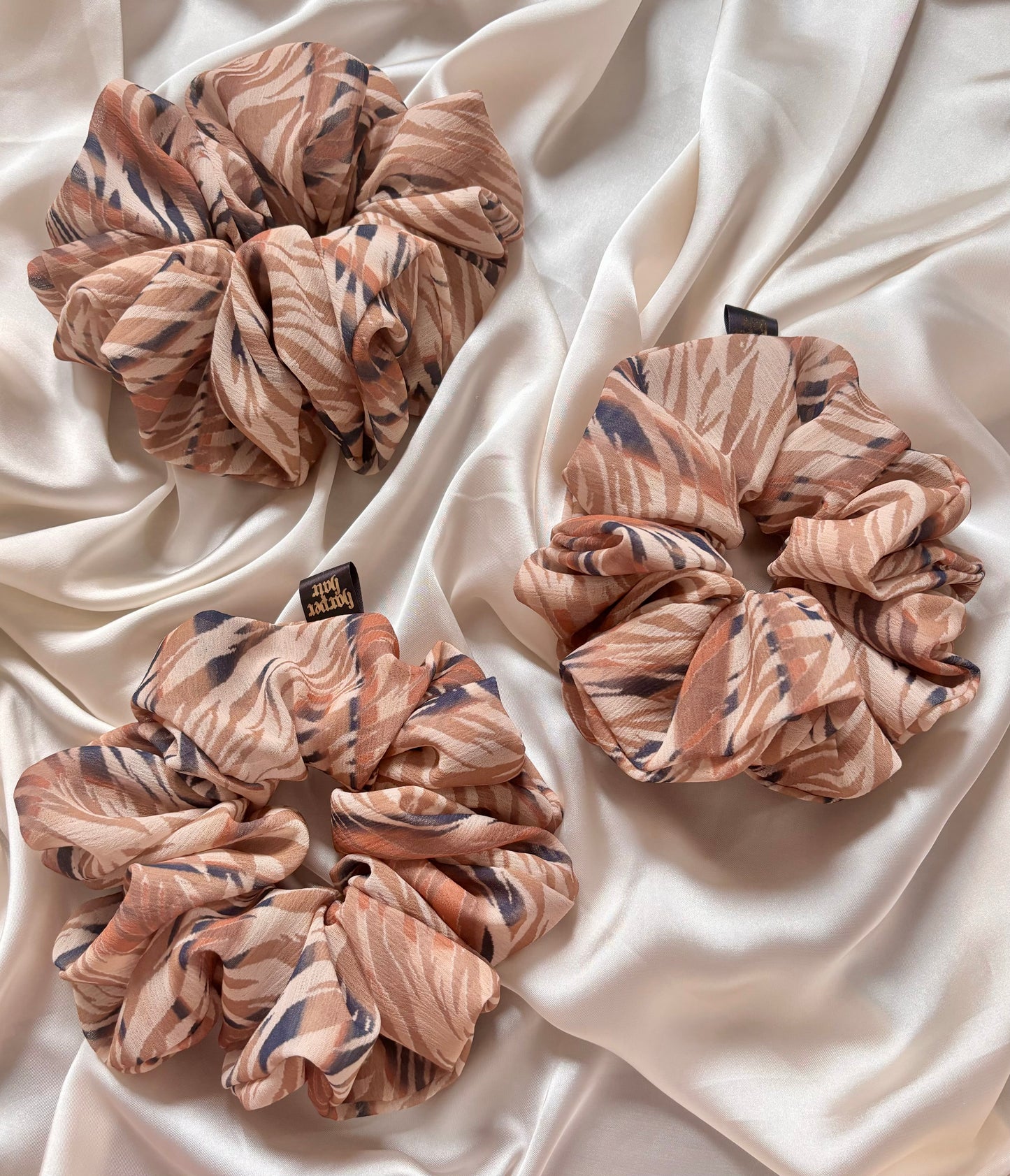 Sand Tiger Scrunchie