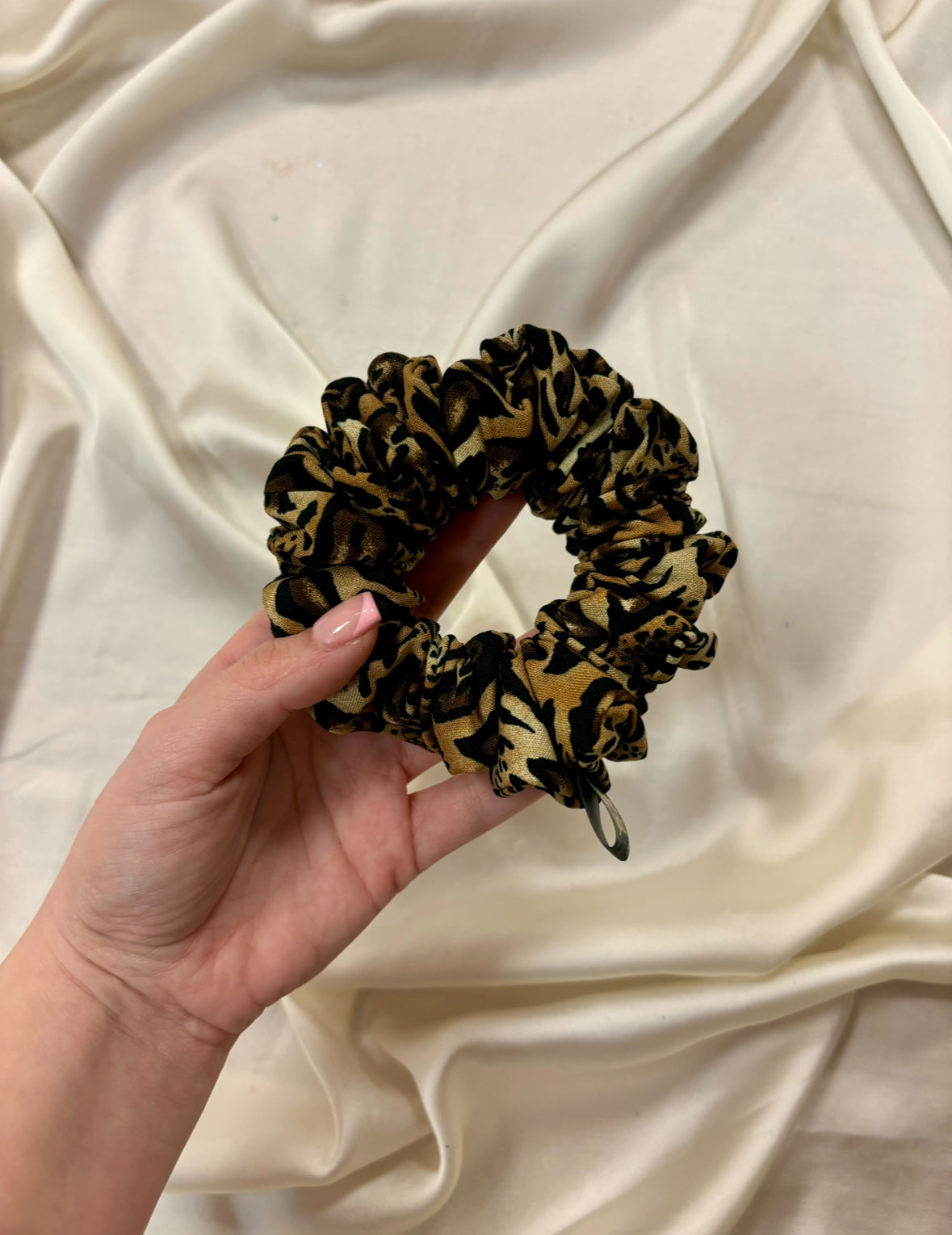 Feline Skinny Scrunchie