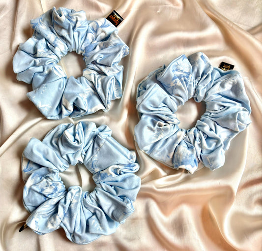 Dainty Scrunchie