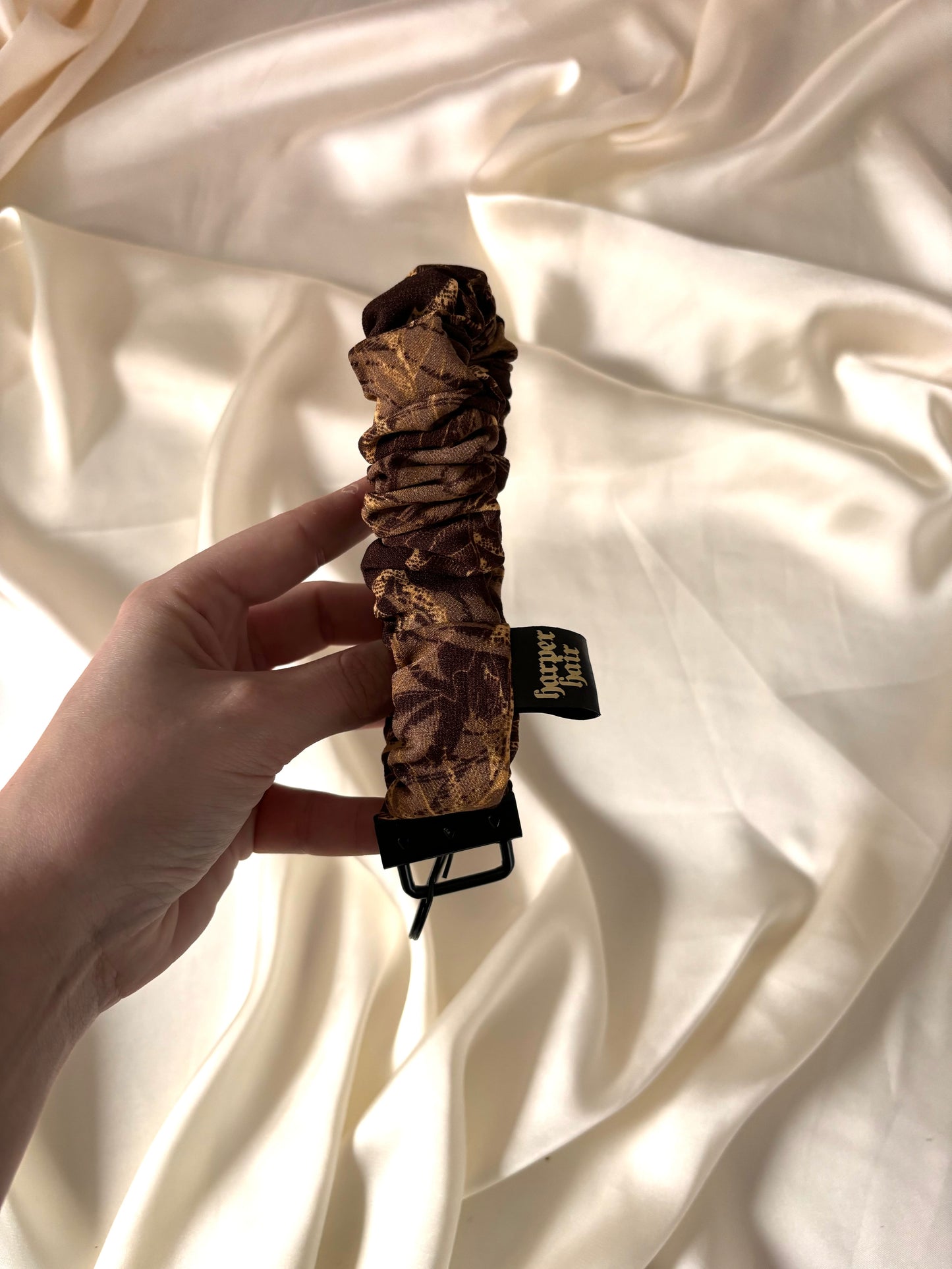 Chestnut Scrunch-Key