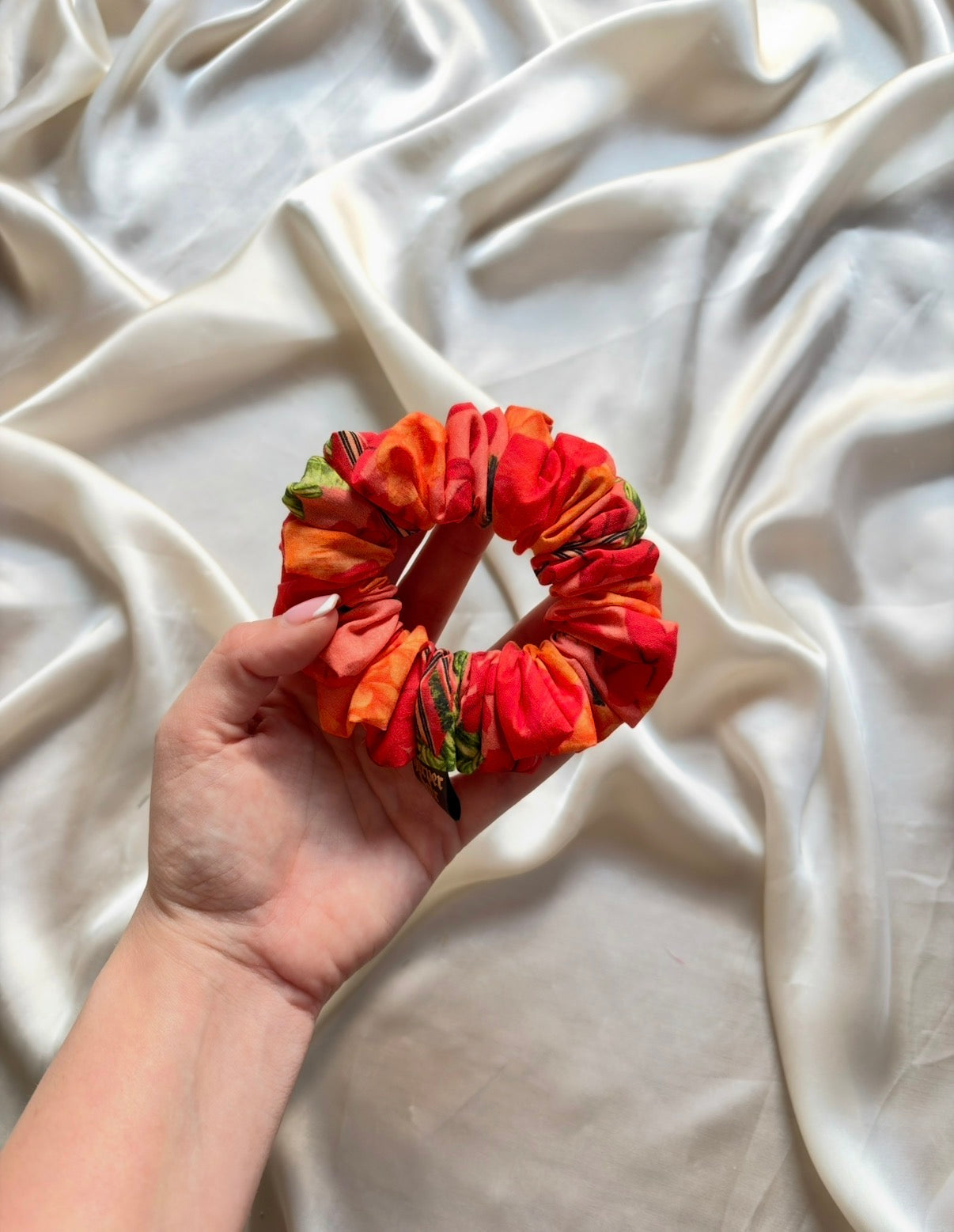 Gloria Skinny Scrunchie