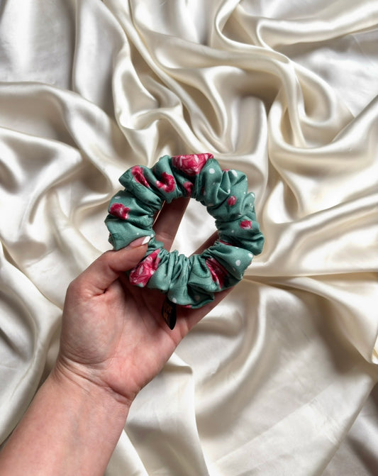 Ava Skinny Scrunchie