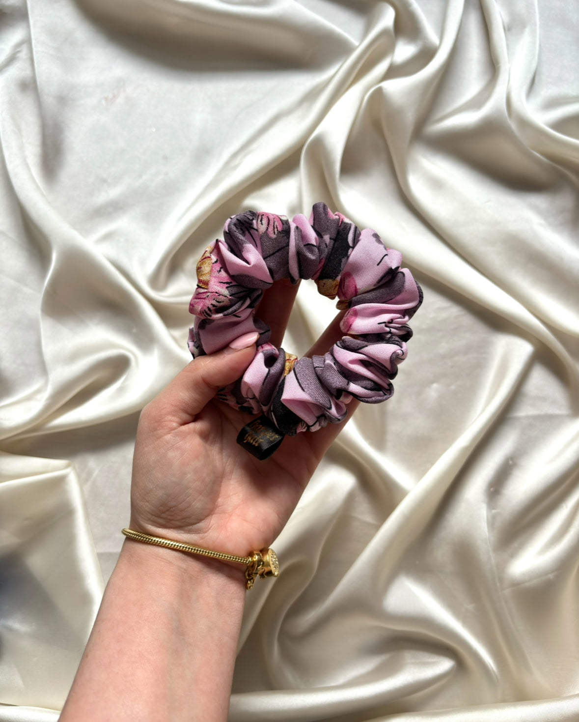 Theodora Skinny Scrunchie